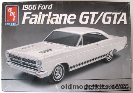 AMT 1/25 1966 Ford Fairlane GT/GTA, 6926 plastic model kit